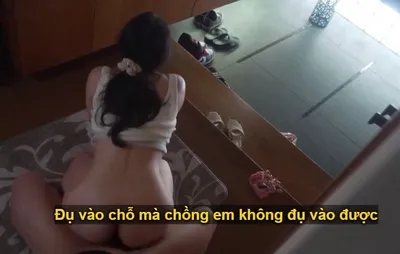 Anh shipper làm tình em chủ nhà dâm vl mà không biết người chồng cô ấy đã lắp cam